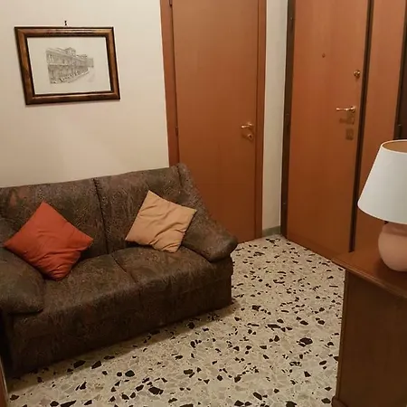 Mammo's House